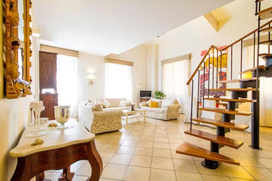 Appartamento Borgo Apostoli Флоренция Экстерьер фото