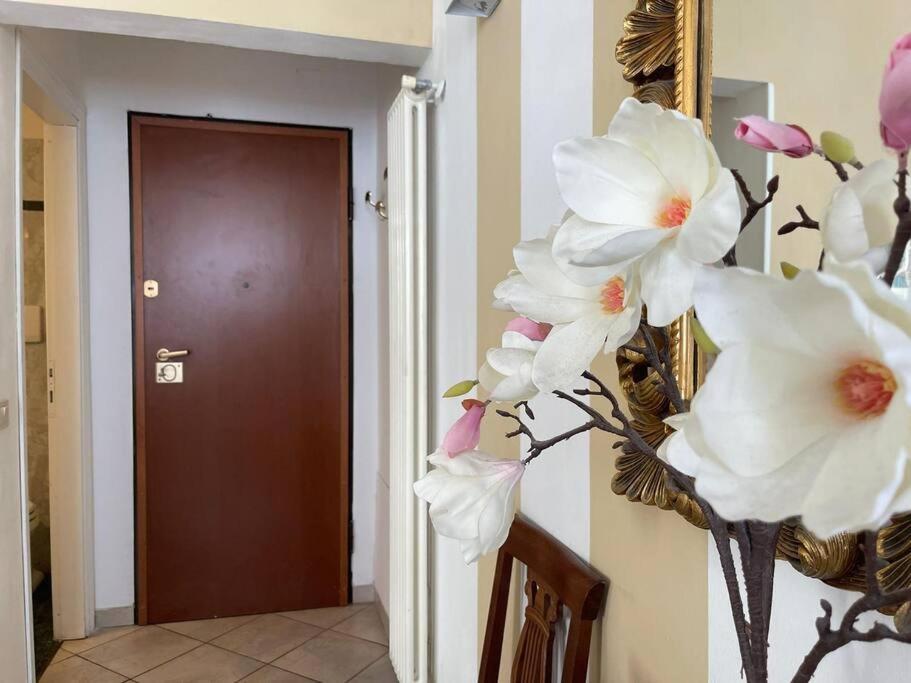 Appartamento Borgo Apostoli Флоренция Экстерьер фото